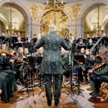 CHARPENTIER : V&Ecirc;PRES &Agrave; LA VIERGE